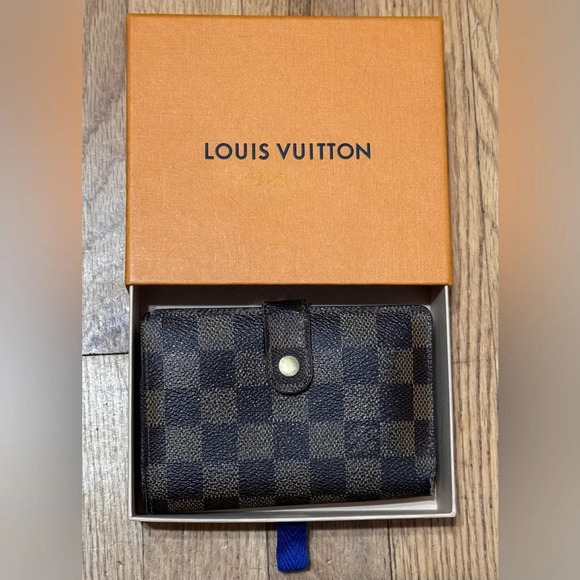 Louis Vuitton Damier Ebene Kiss Lock French Wallet and Box - Picture 1 of 12
